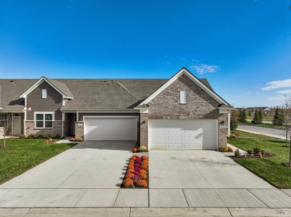Trailside ranch residence exterior